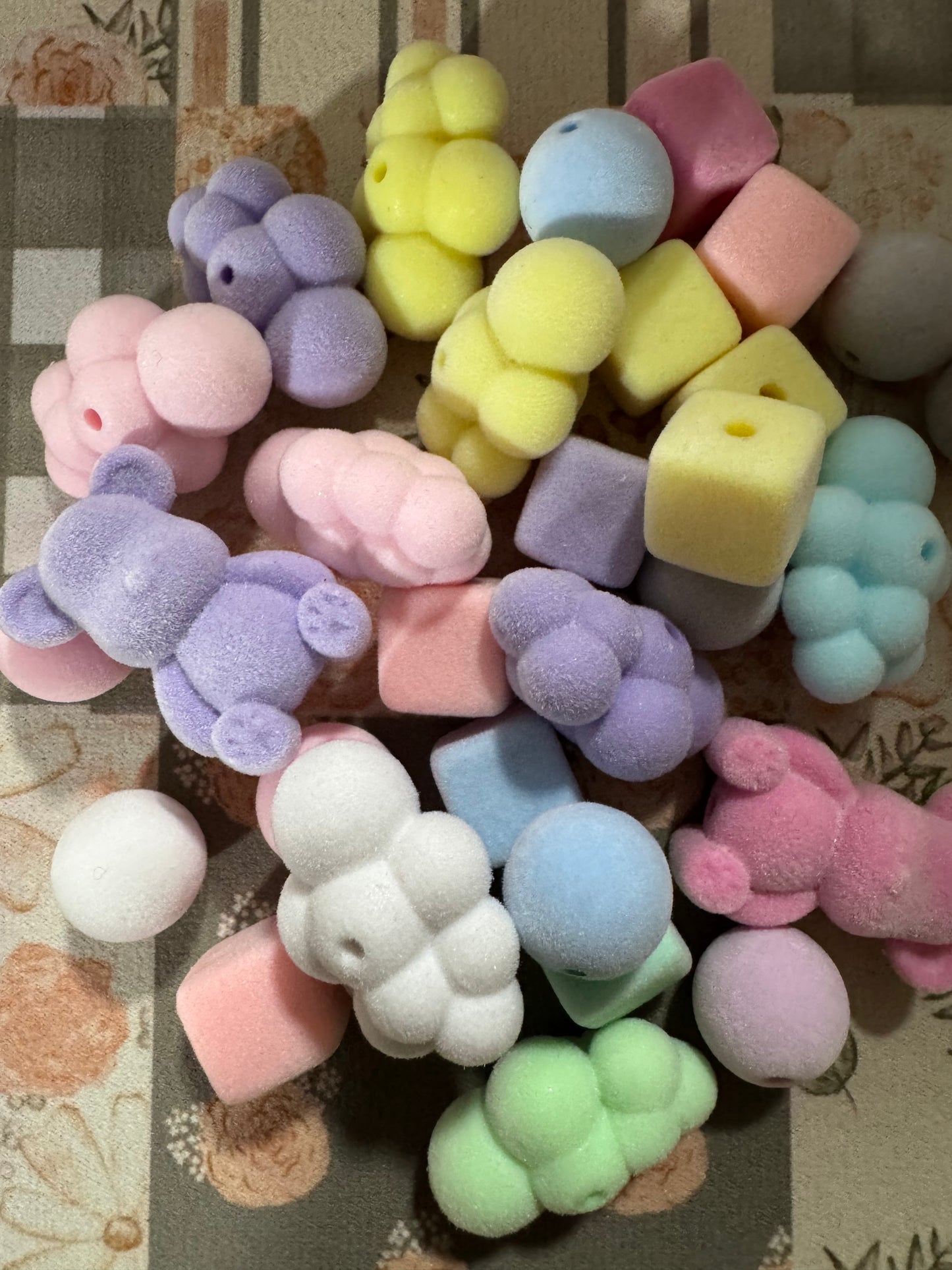 Fuzzy Beads/Charm Mix (100g)