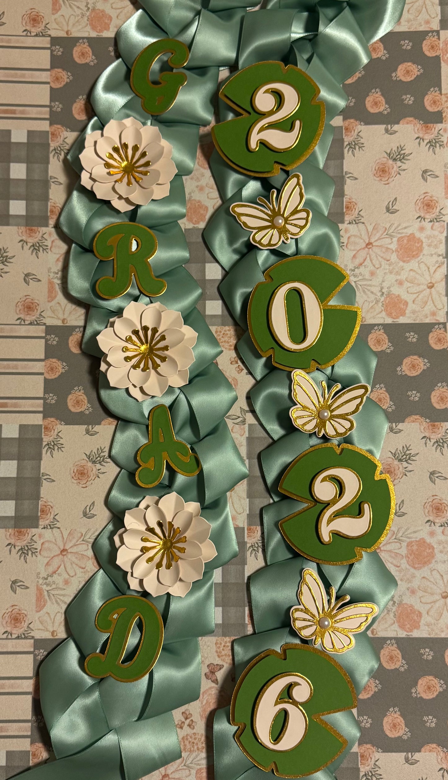 Lily Pad Floral Graduation Lei