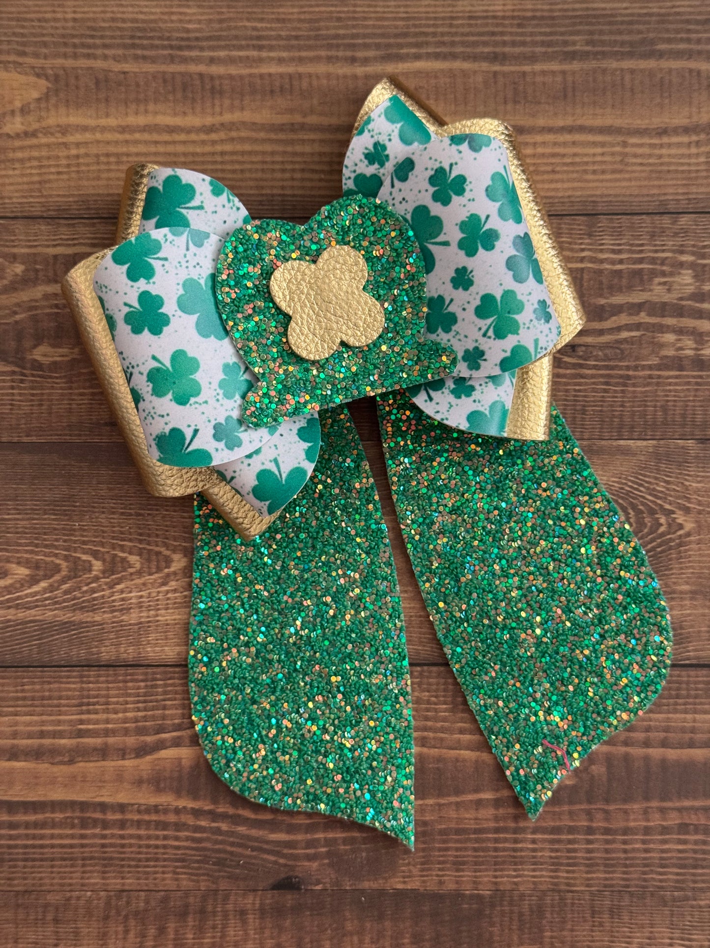 Lucky Hat Bow