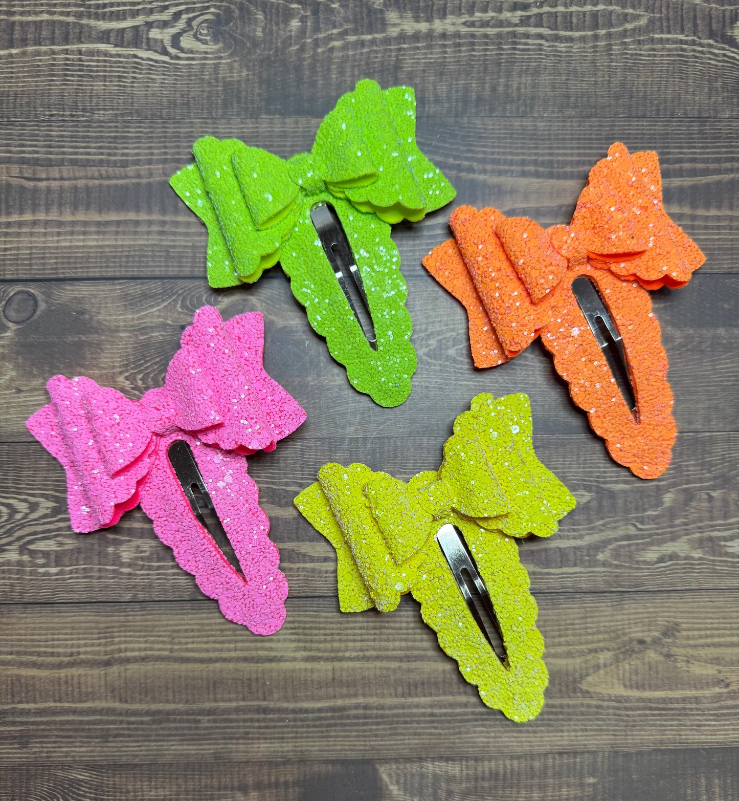 Bold Glitter Snap Clip Bow