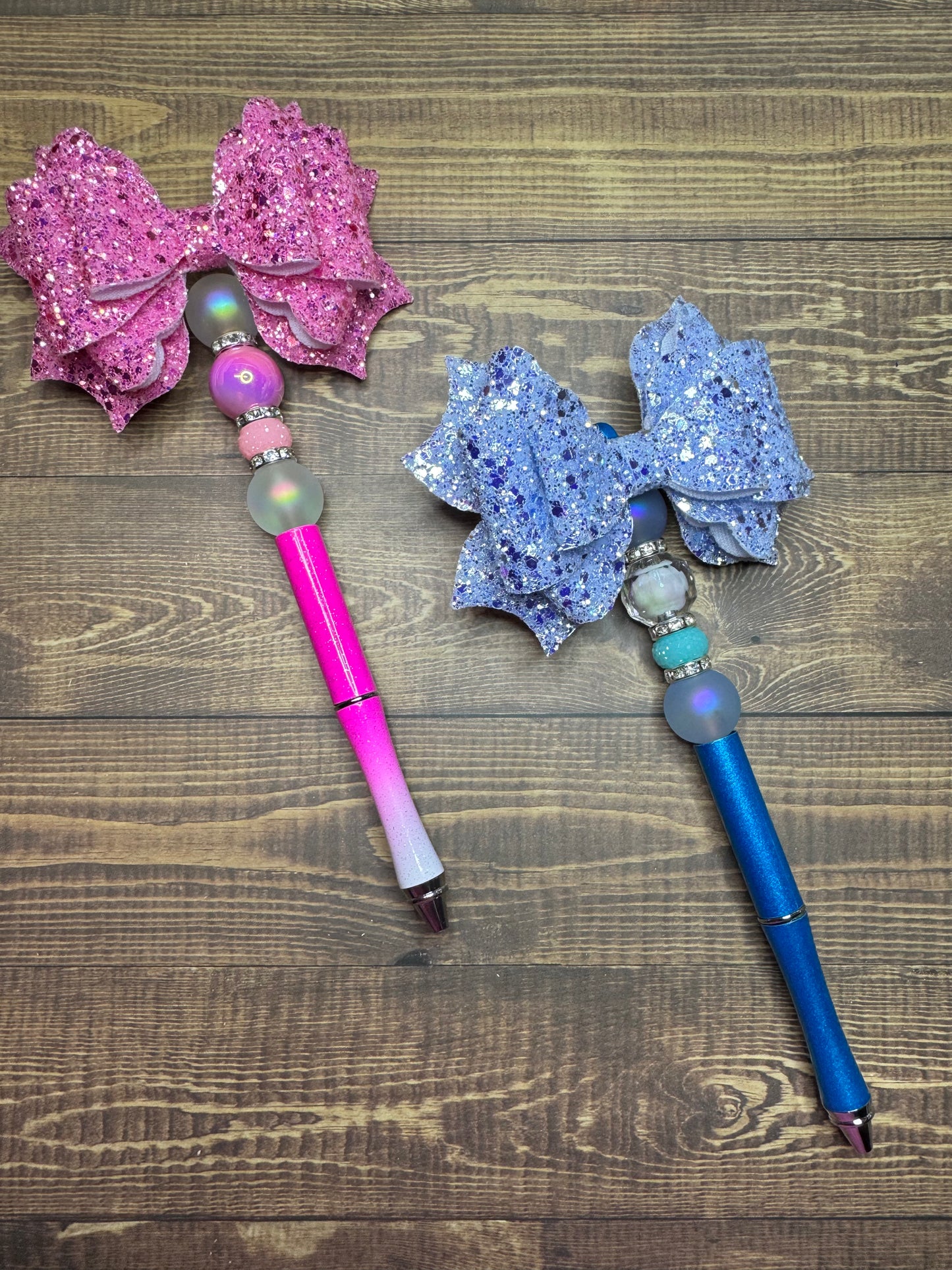 Beaded Bow Glitter Pen