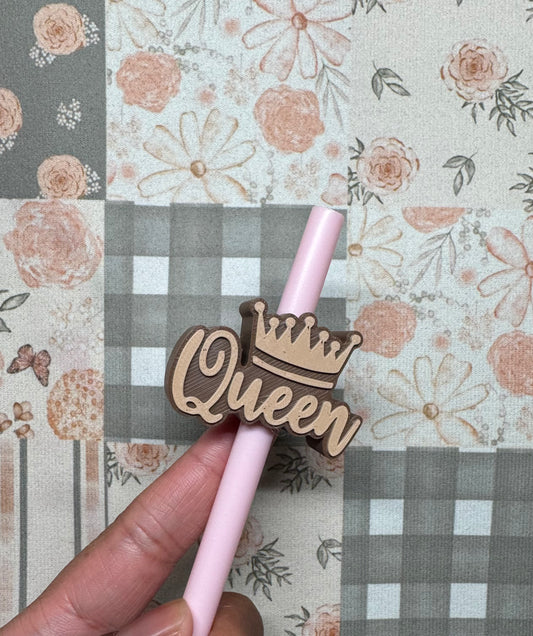 Queen Straw Topper