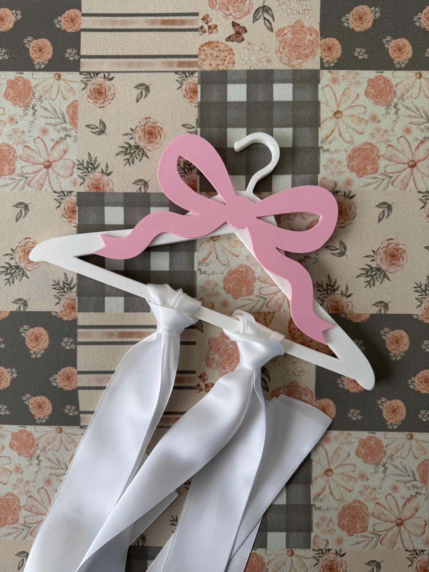 Coquette Bow Hangar Holder