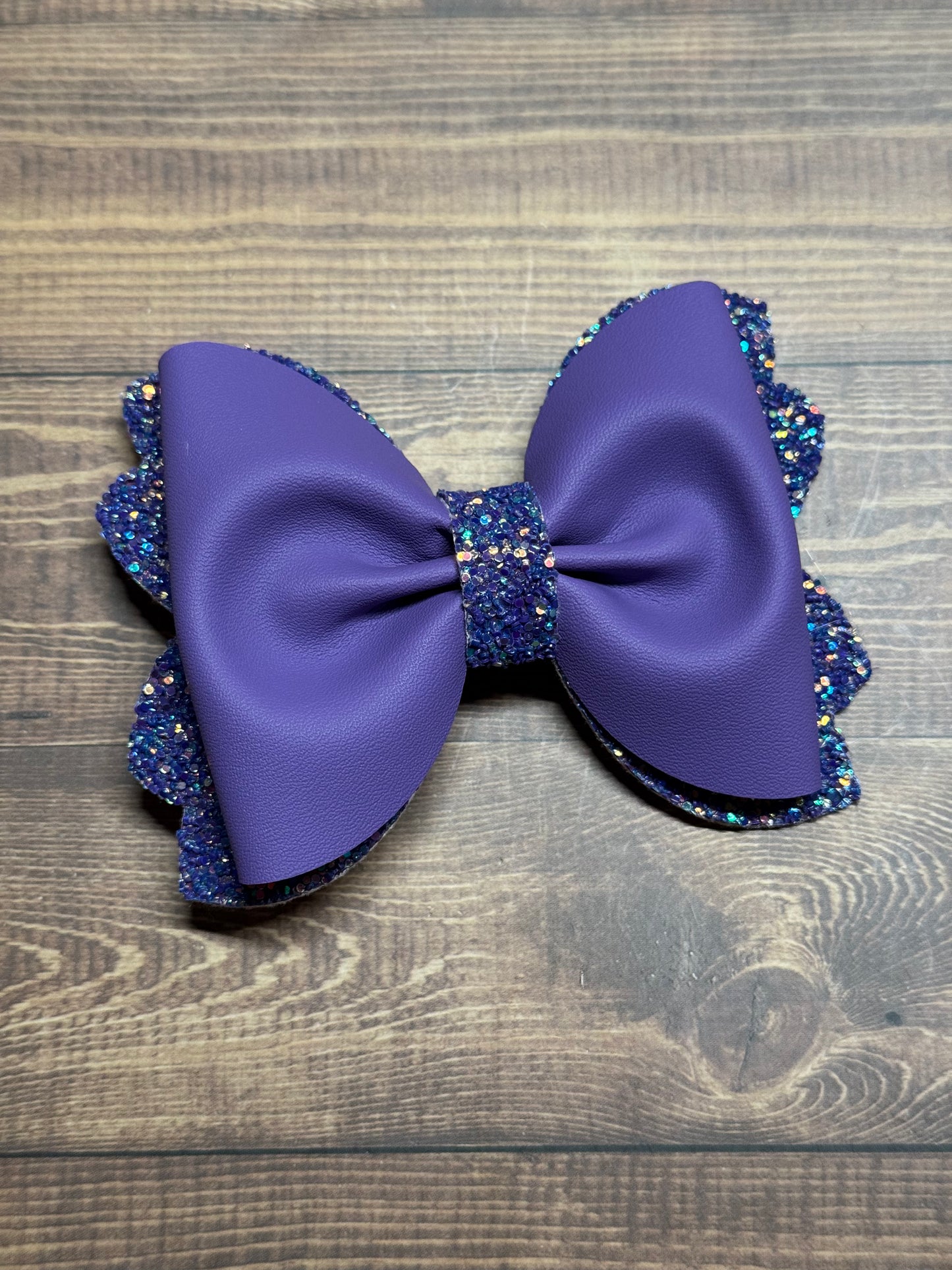 Vellina 4" Hair Bow