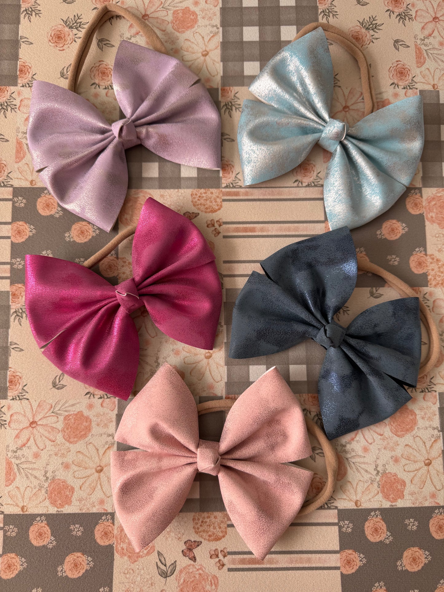 Flouncy 5.5" Headband Bow