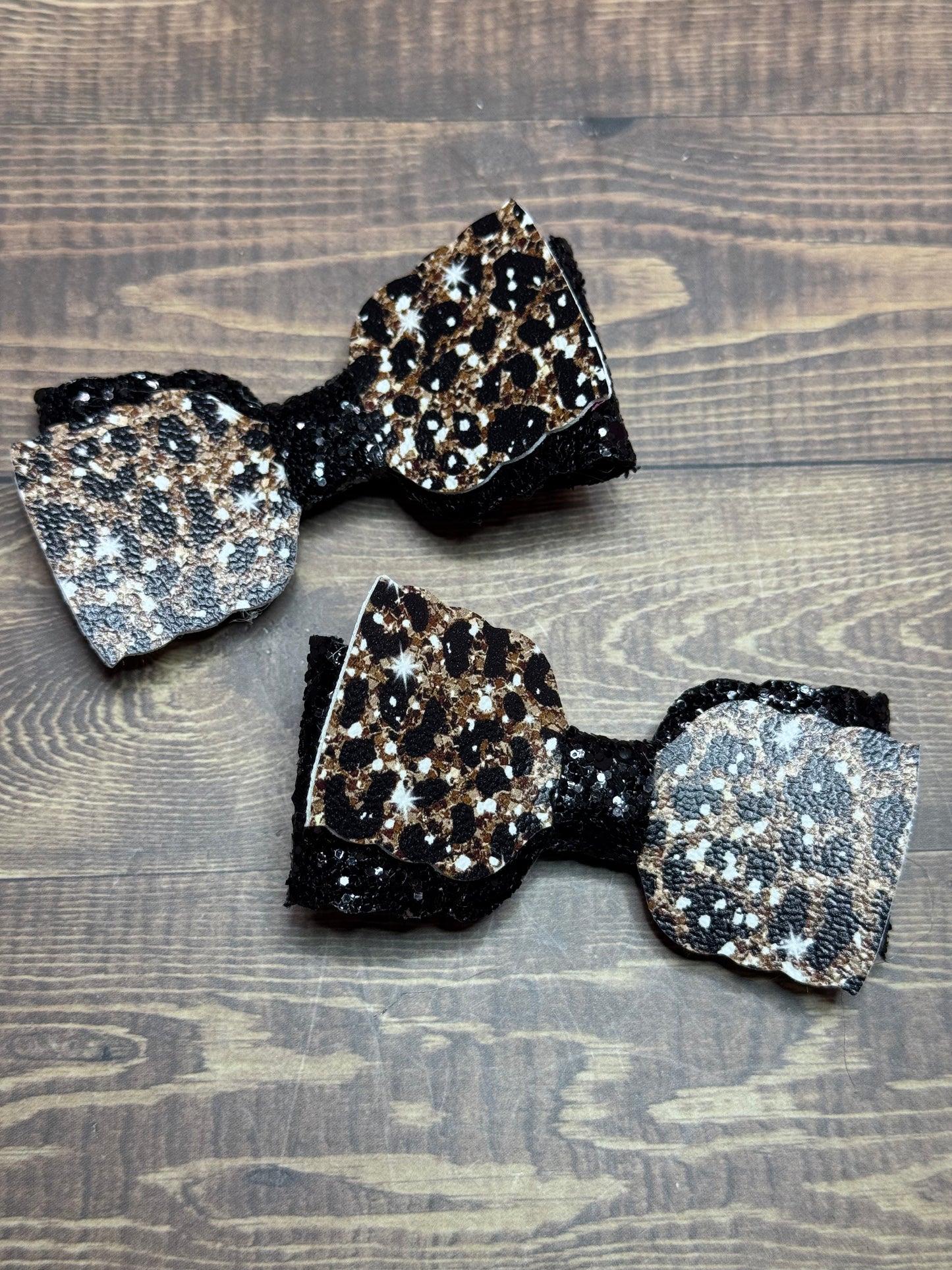 Glitter Leopard Amaya Bow (Set of 2)