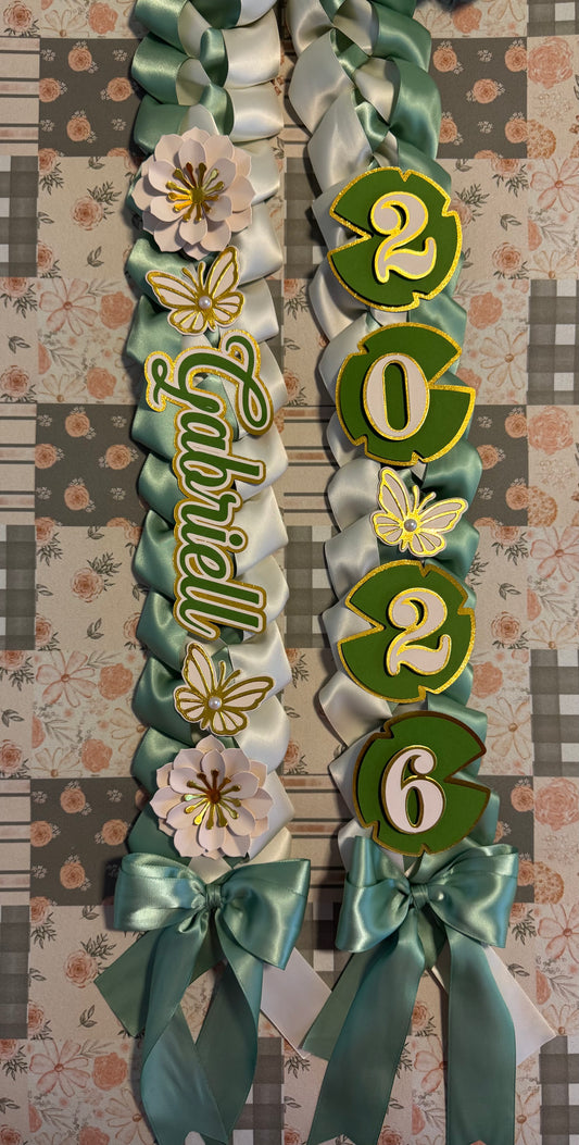 Grad Name Lily Pad Lei